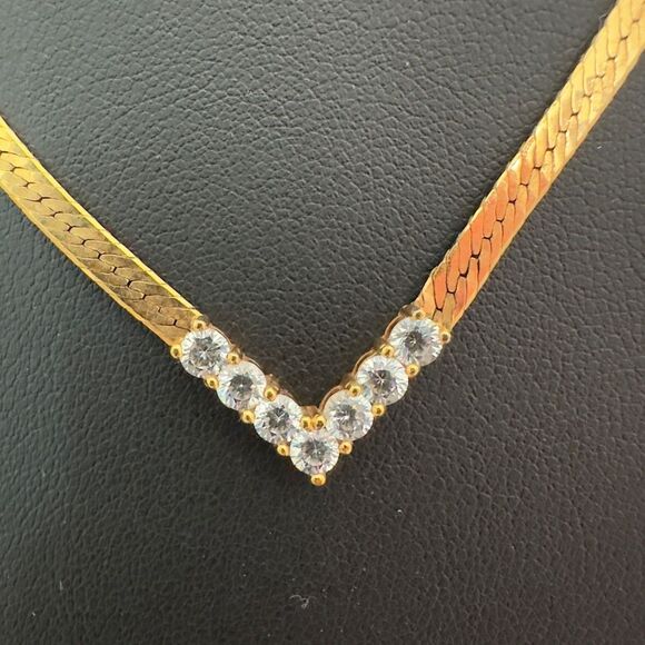 Vintage Gold Plated V Chevron shape Rhinestone CZ Herringbone chain Necklace - Picture 1 of 5